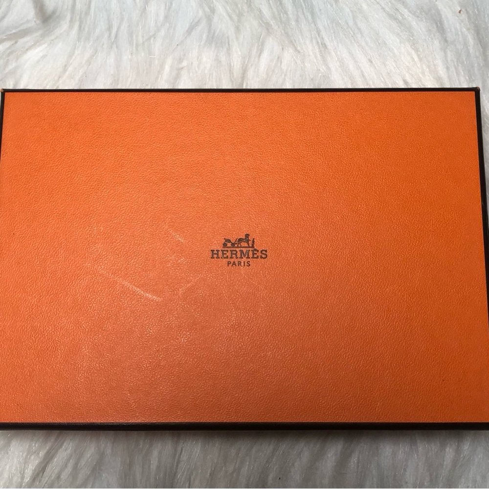 Hermès Vintage Authentic“LVDOVICVS MAGNVS” Blue Multi💯%Silk Scarf - Picture 15 of 15